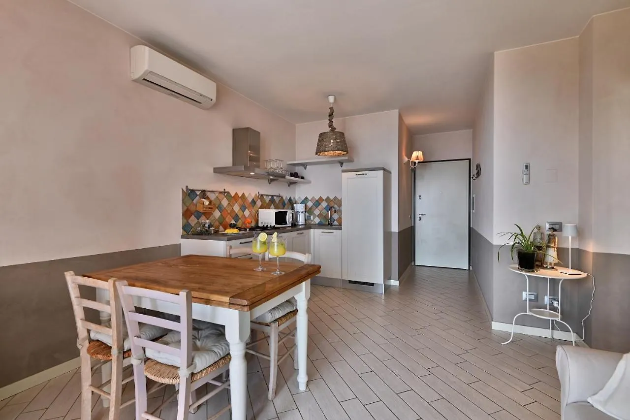 Daire Bnb Borgo Le Vigne - L'Uva Rara Only Adults Tignale İtalya