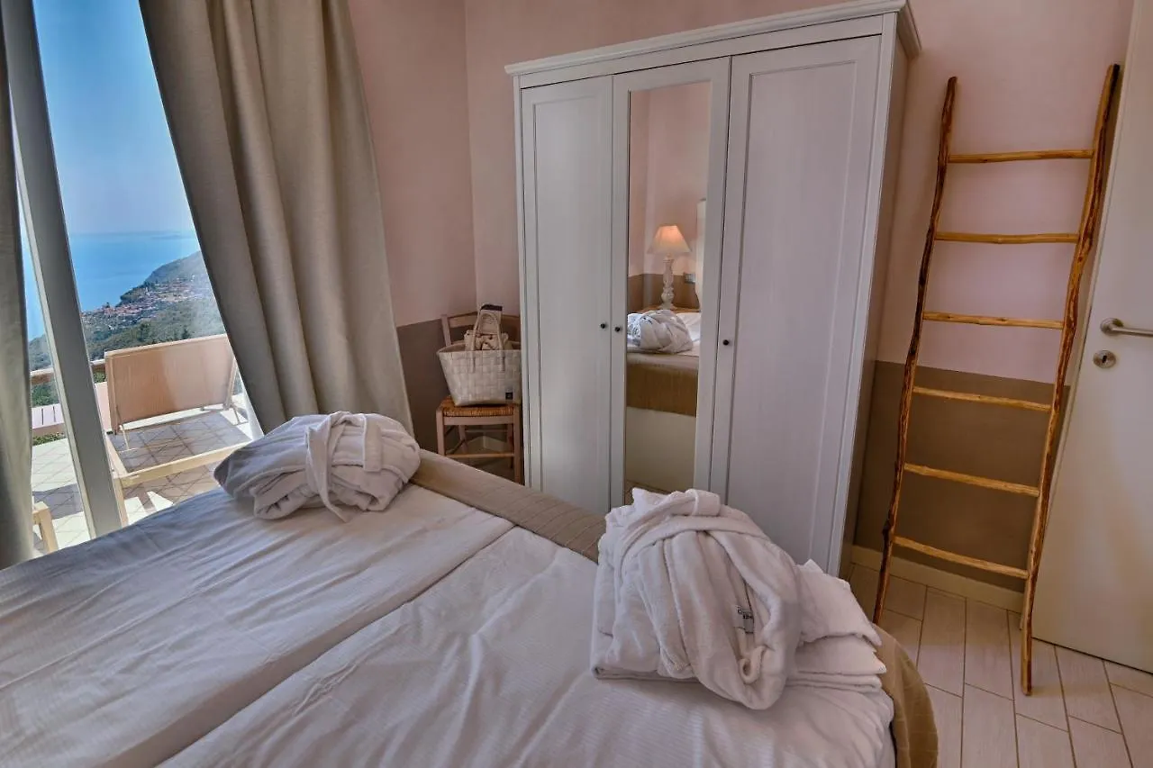 Lägenhet Bnb Borgo Le Vigne - L'Uva Rara Only Adults Tignale